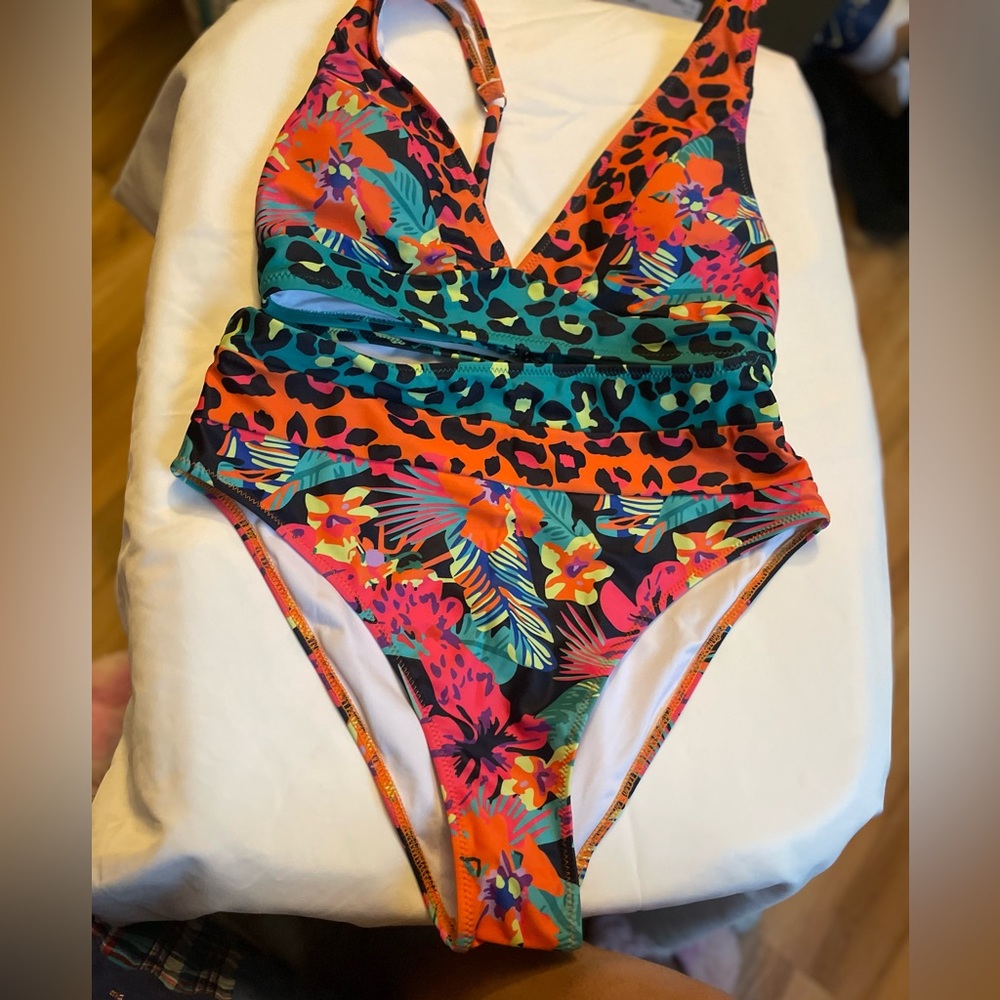 Bikini leopard / floral